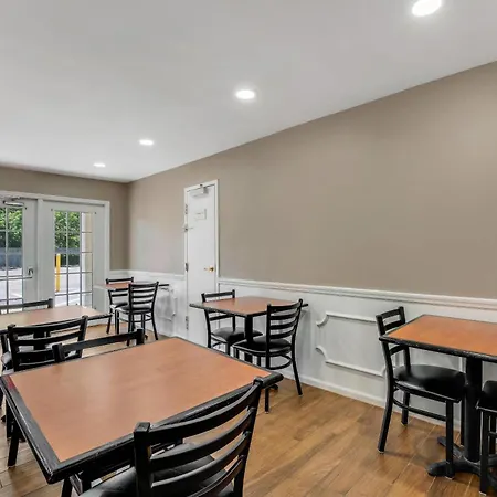 Quality Inn Laurinburg-3