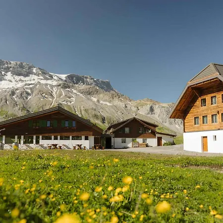 Berg-&Naturhotel Engstligenalp-3