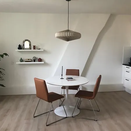 B&B Alexander-3