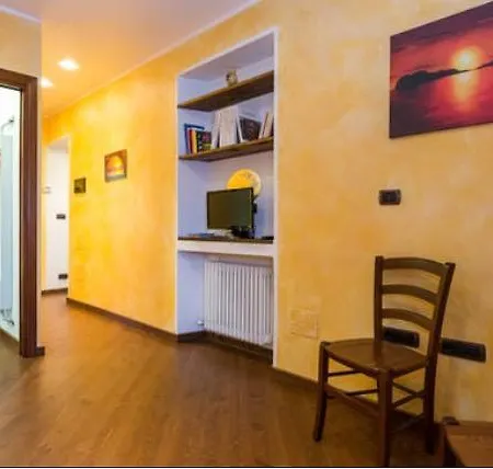 Wallace Apartment-3