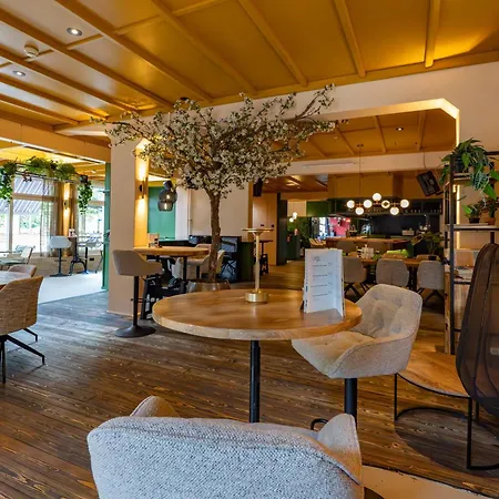 Hotel&Restaurant van Saaze-3