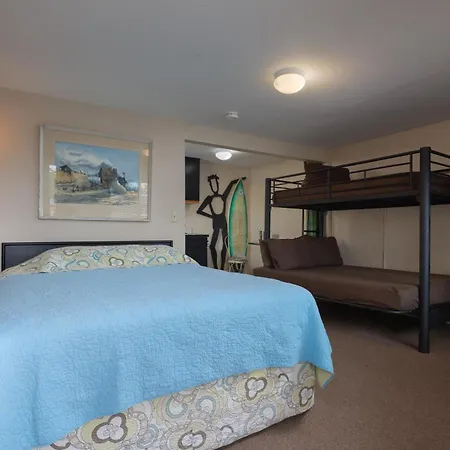 Sandy Cove Inn-3