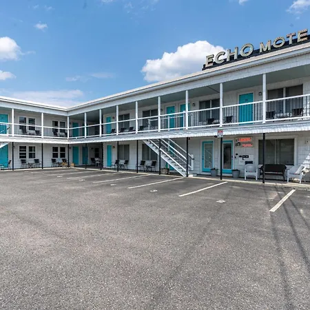 Echo Motel-2