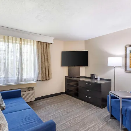 Executive Residency By Best Western Philadelphia-Willow Grove-2