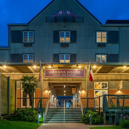 Harbor House Hotel And Marina At Pier 21-2