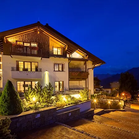 Apart-Hotel Aurora Fiss-3