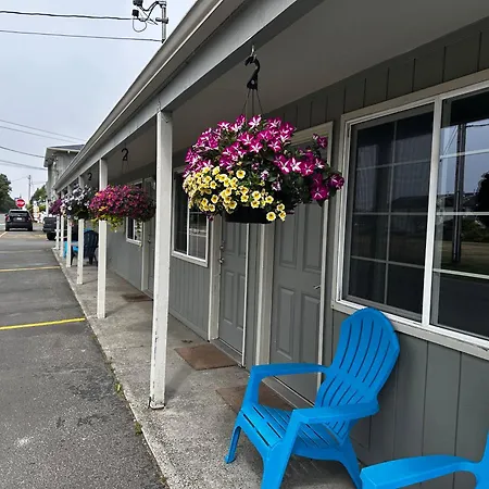 Coastal Inn And Suites-2