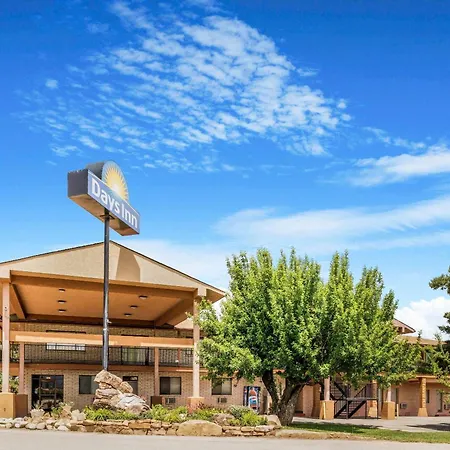 Days Inn By Wyndham Cortez-2
