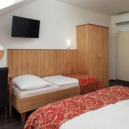 Hotel Superior Prague-2