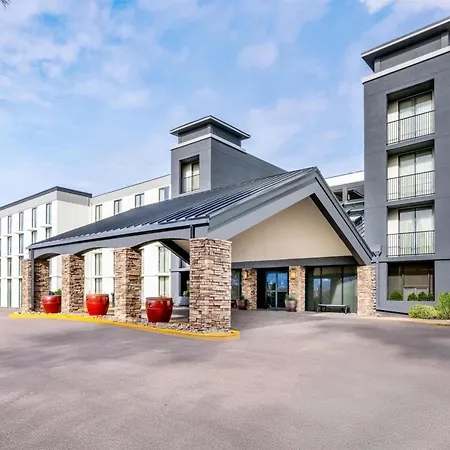 Embassy Suites By Hilton Colorado Springs-3