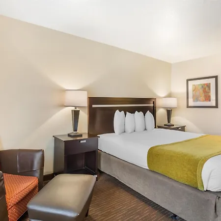 Best Western Luxury Inn-2