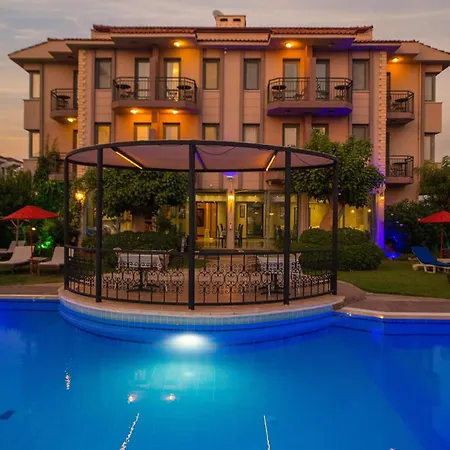 Golden Moon Hotel-2
