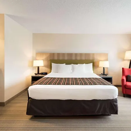 Country Inn & Suites By Radisson, Chippewa Falls, Wi-3