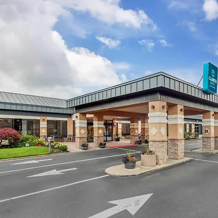 Clarion Hotel & Conference Center Toms River-3