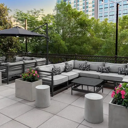 Hilton Garden Inn Nashville Downtown Convention Center-3