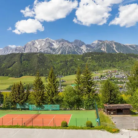 Alpine Club Resort-2
