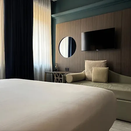 Av Hotel Milano-2