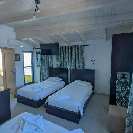 Hotel Bahamas-3