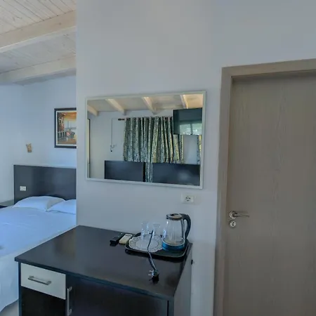 Hotel Bahamas-2