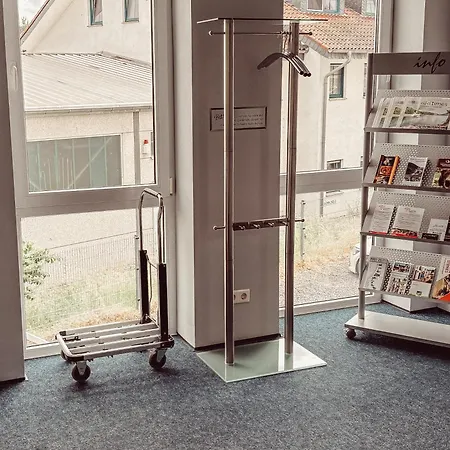 Komm' In Hotel-2