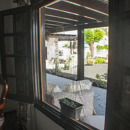 Habitaciones Dona Cris-2