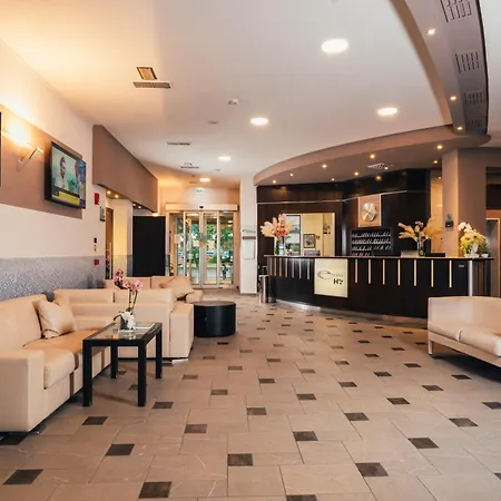 Euro Hotel-3