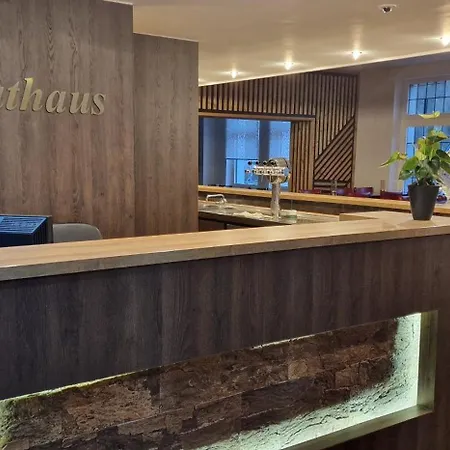 Stadt-Gut-Hotel Zum Rathaus-3