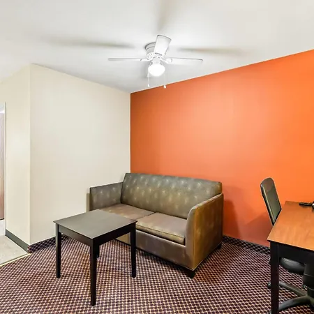 Super 8 By Wyndham Marana/Tucson Area-3