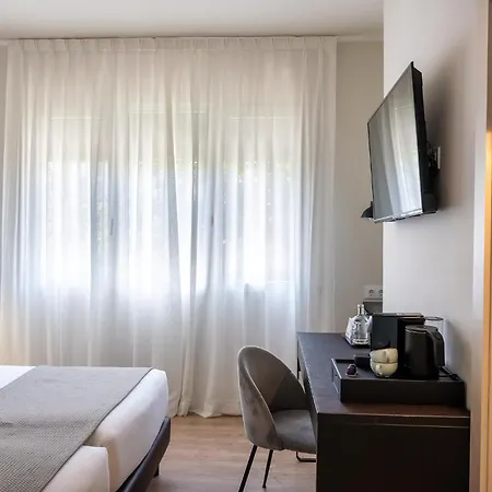 Tres Torres Atiram Hotel-3