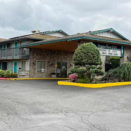 Pepper Tree Inn-2