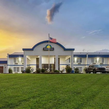 Days Inn By Wyndham Madisonville-3