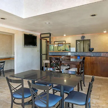 Econo Lodge Moreno Valley-3