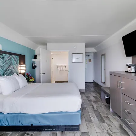 Crystal Coast Oceanfront Hotel-2