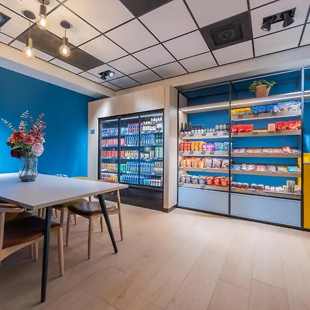 Hampton By Hilton Utrecht Centraal Station-3
