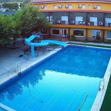 Hotel Río Piscina-3