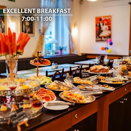 Hotel U Divadla - Czech Leading Hotels-3