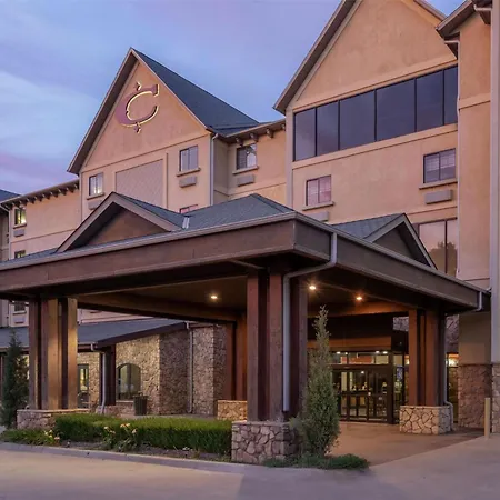 Best Western Plus Cimarron Hotel & Suites-2