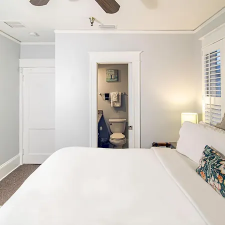Hemingway House Boutique Hotel (Adults Only)-2