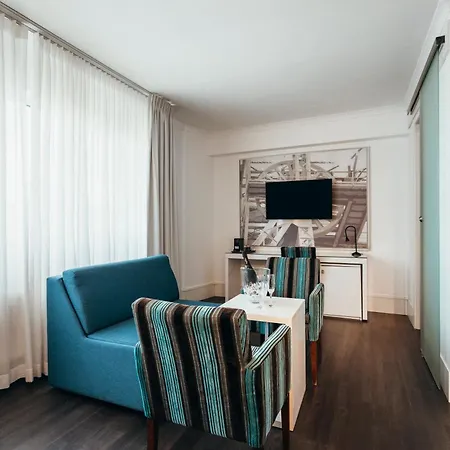 Hotel Ecu-2