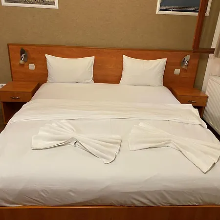 Easy Star Hotel-2
