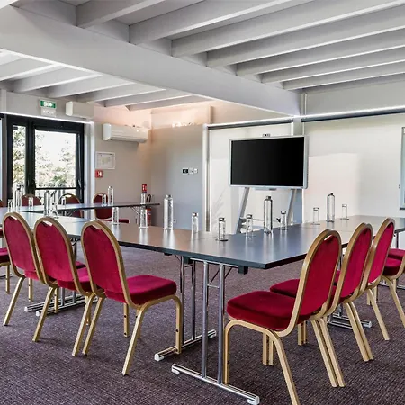 Doubletree By Hilton Lyon Eurexpo & Spa-3