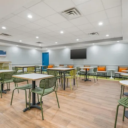 Spark By Hilton Shepherdsville Louisville South-3