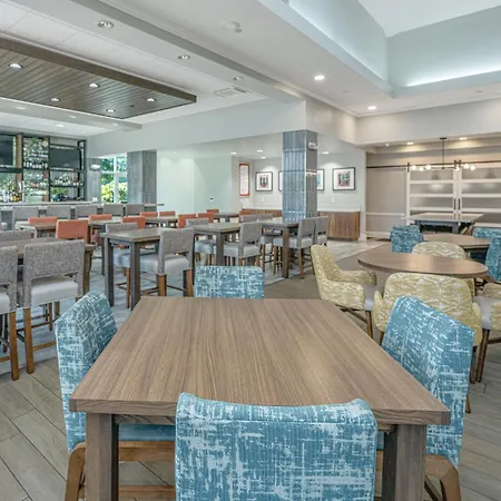 Hilton Garden Inn Charleston Airport-3