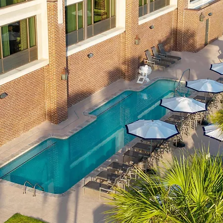 Hilton Garden Inn Charleston Waterfront/Downtown-2
