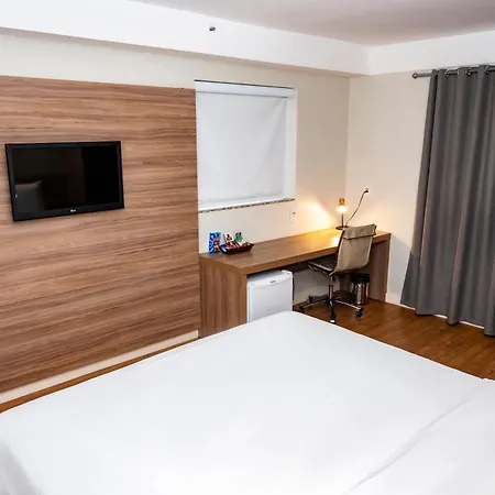 Delmond Hotel-3