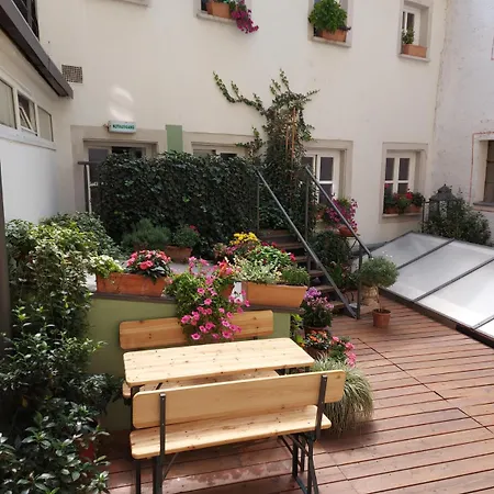 Hotel Kaiserhof am Dom-2