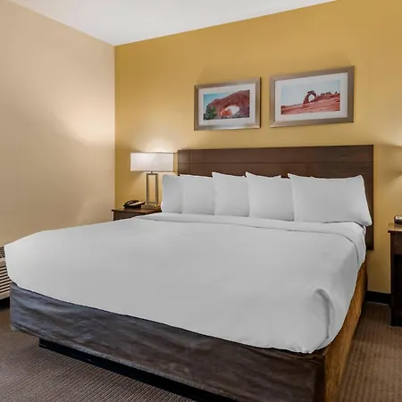 Mainstay Suites Moab Near Arches National Park-2