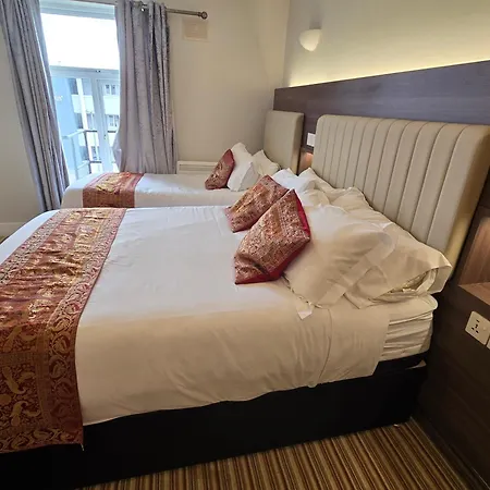 Double Bedroom Studios-2