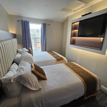 Double Bedroom Studios-3