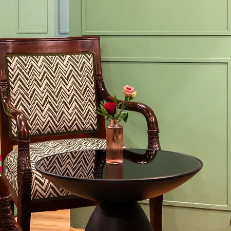 Newly Renovated Boutique Hotel Vier Jahreszeiten In The Heart Of Salzburg-2